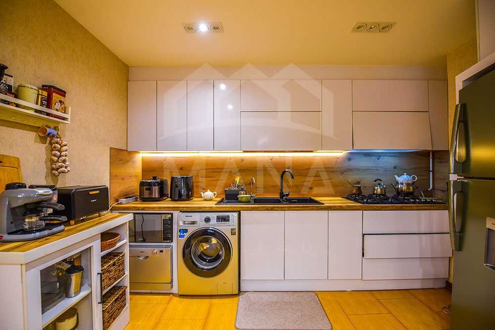 فروش آپارتمان 102 متری در گلستان انزلی