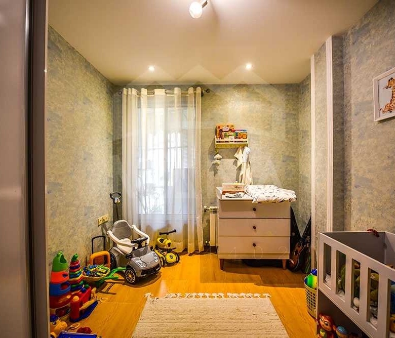 فروش آپارتمان 102 متری در گلستان انزلی