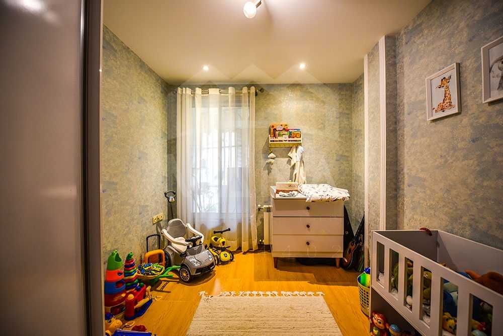 فروش آپارتمان 102 متری در گلستان انزلی