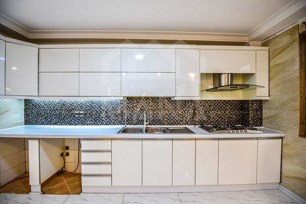 آپارتمان تک واحدی 127 متری در خیابان تهران انزلی