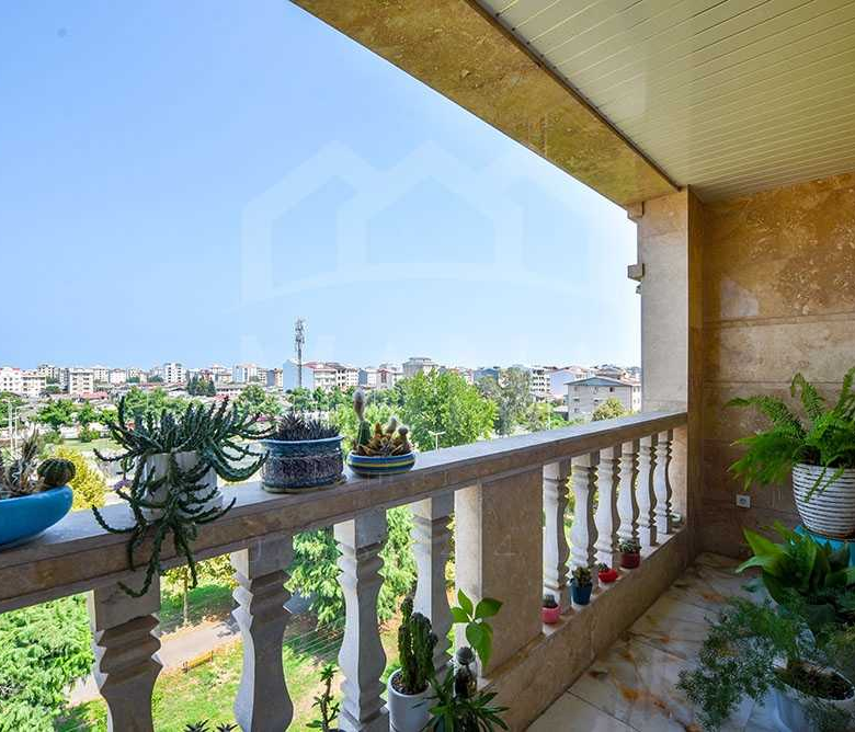 آپارتمان 98 متری در معلم بندر انزلی